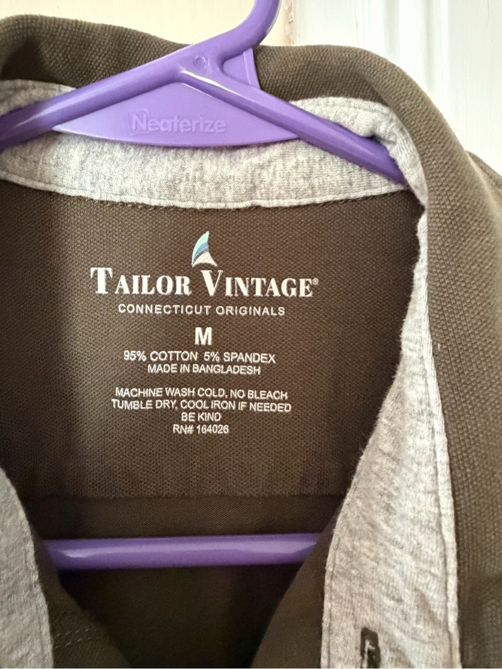 Tailor Vintage Men's Olive Button-Down Shirt - Picture 2 of 4